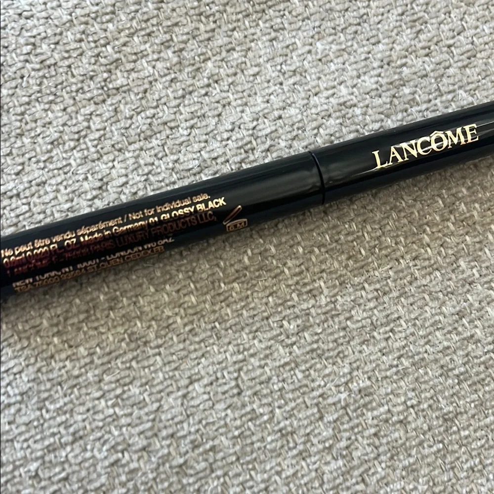Black Ultra Precise Waterproof Eyeliner